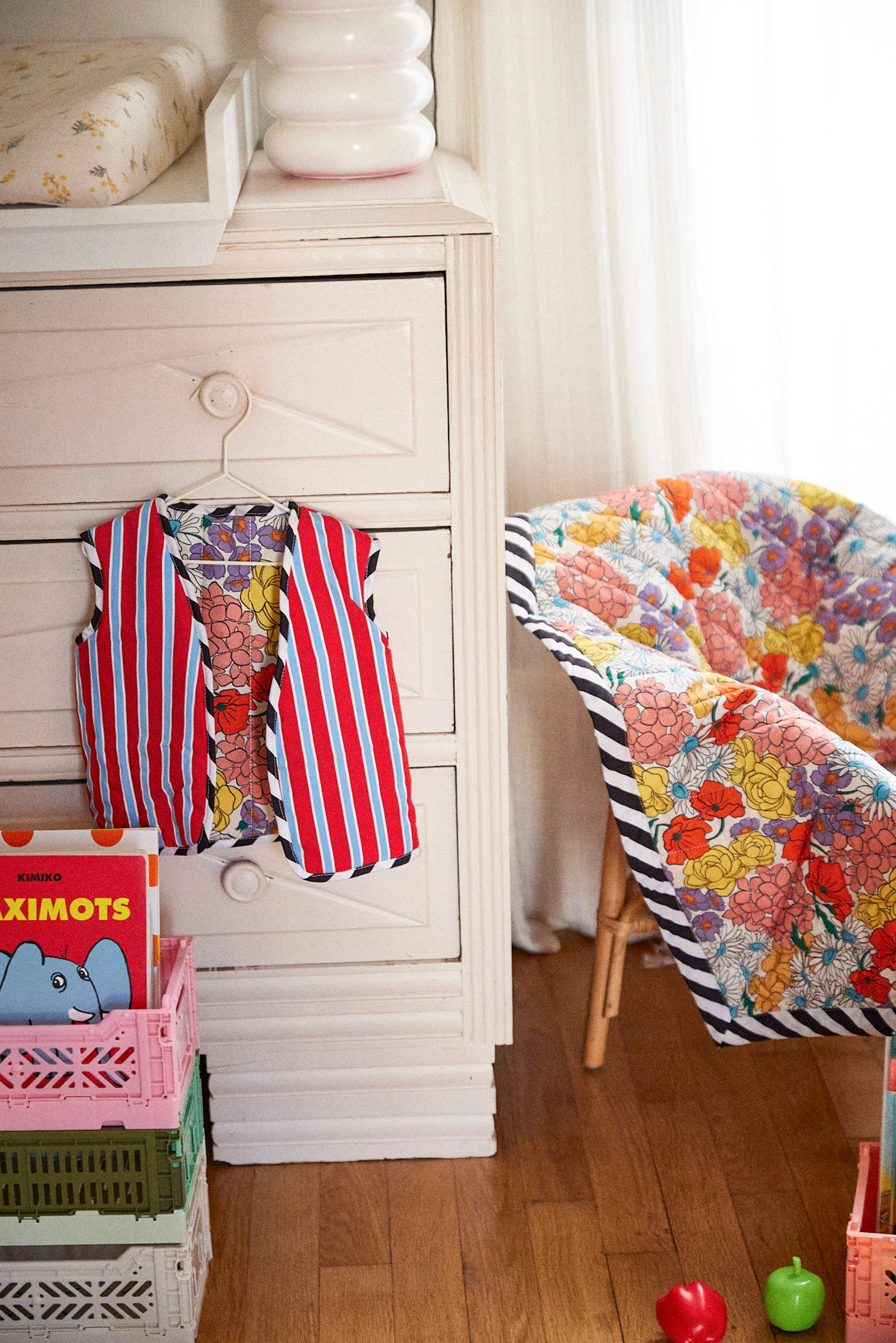 GILET ALI KIDS FLEURS 70'S - Image 3
