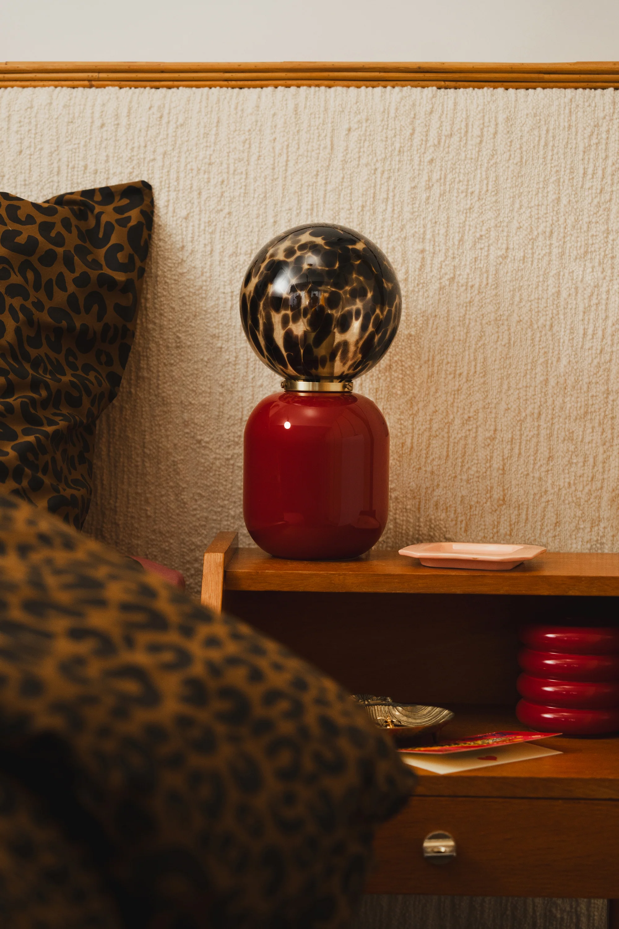 LAMPE MILO ROUGE & ECAILLE - Image 3
