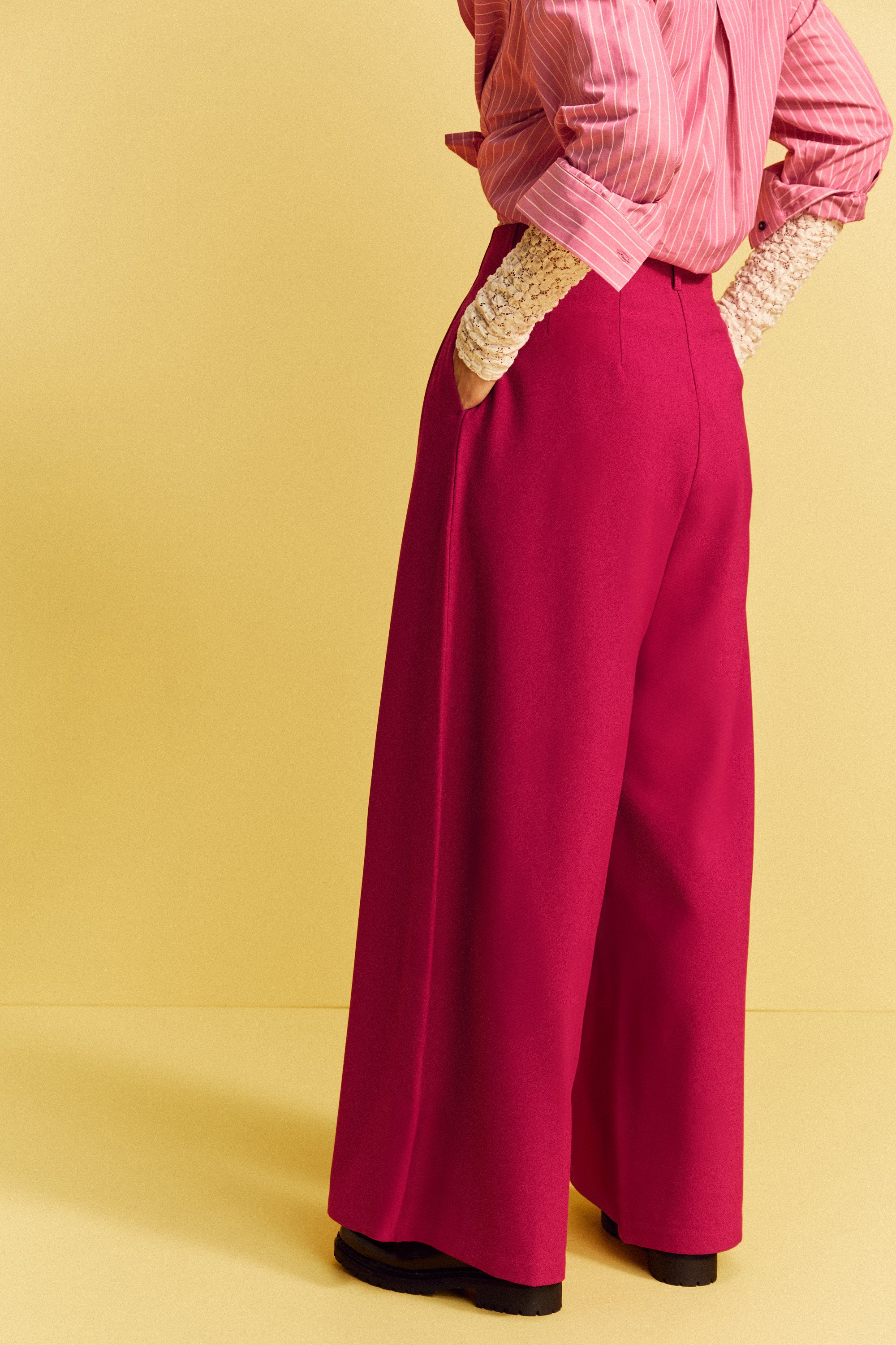 PANTALON HARYA FUCHSIA - Image 3