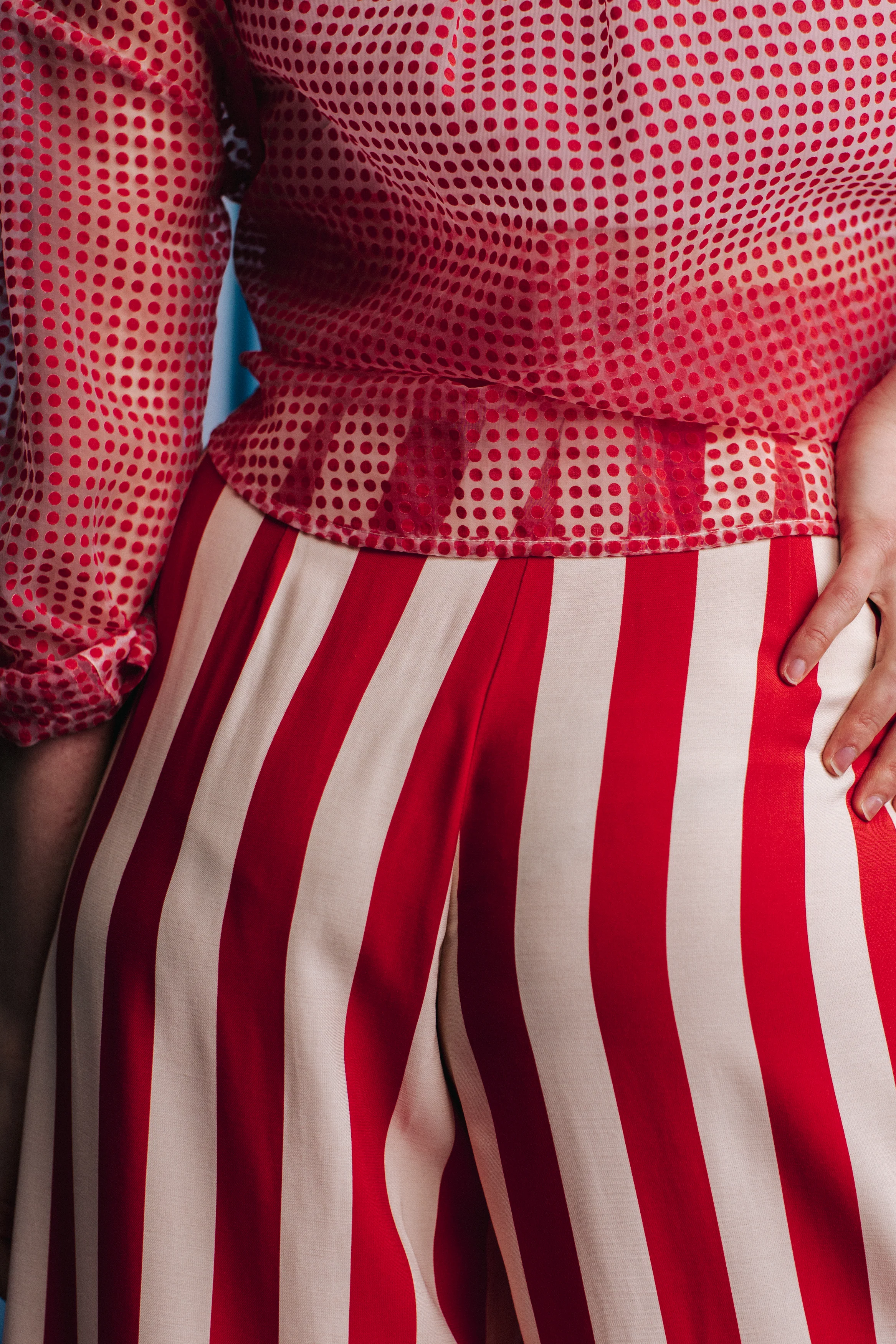 PANTALON HARYA RED STRIPES - Image 6