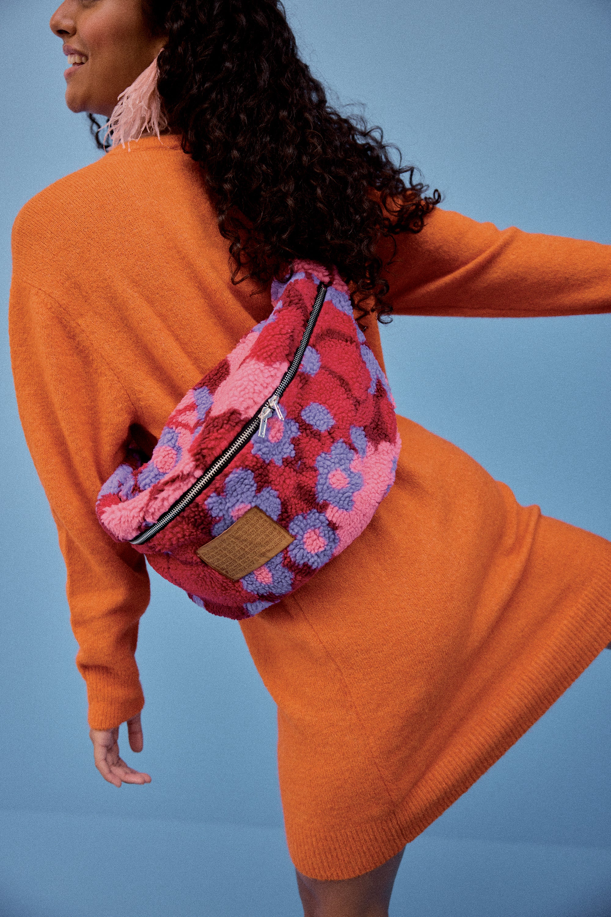 SAC BANANA MOUMOUTE FLEURS 70 PURPLE - Image 5