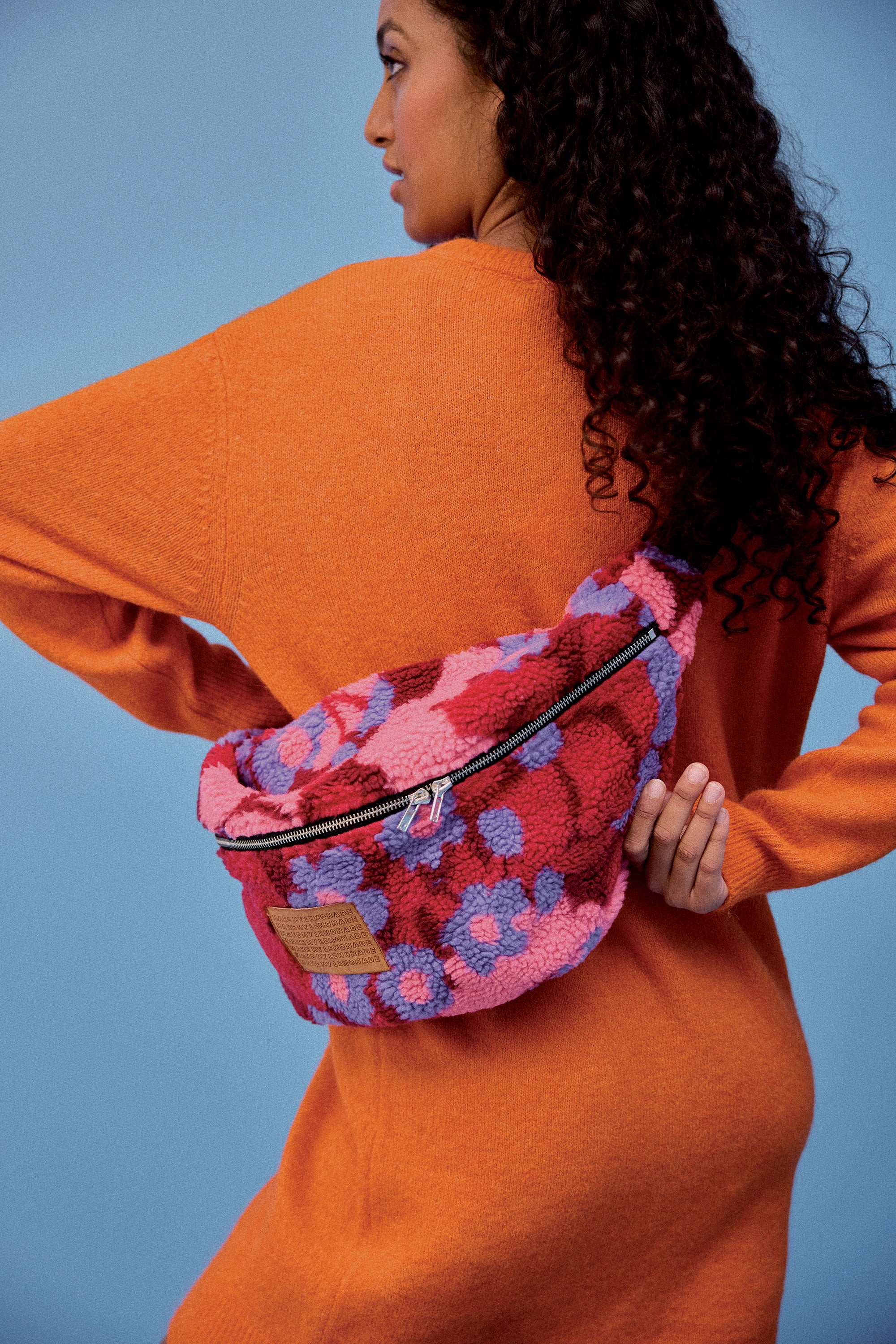 SAC BANANA MOUMOUTE FLEURS 70 PURPLE - Image 7