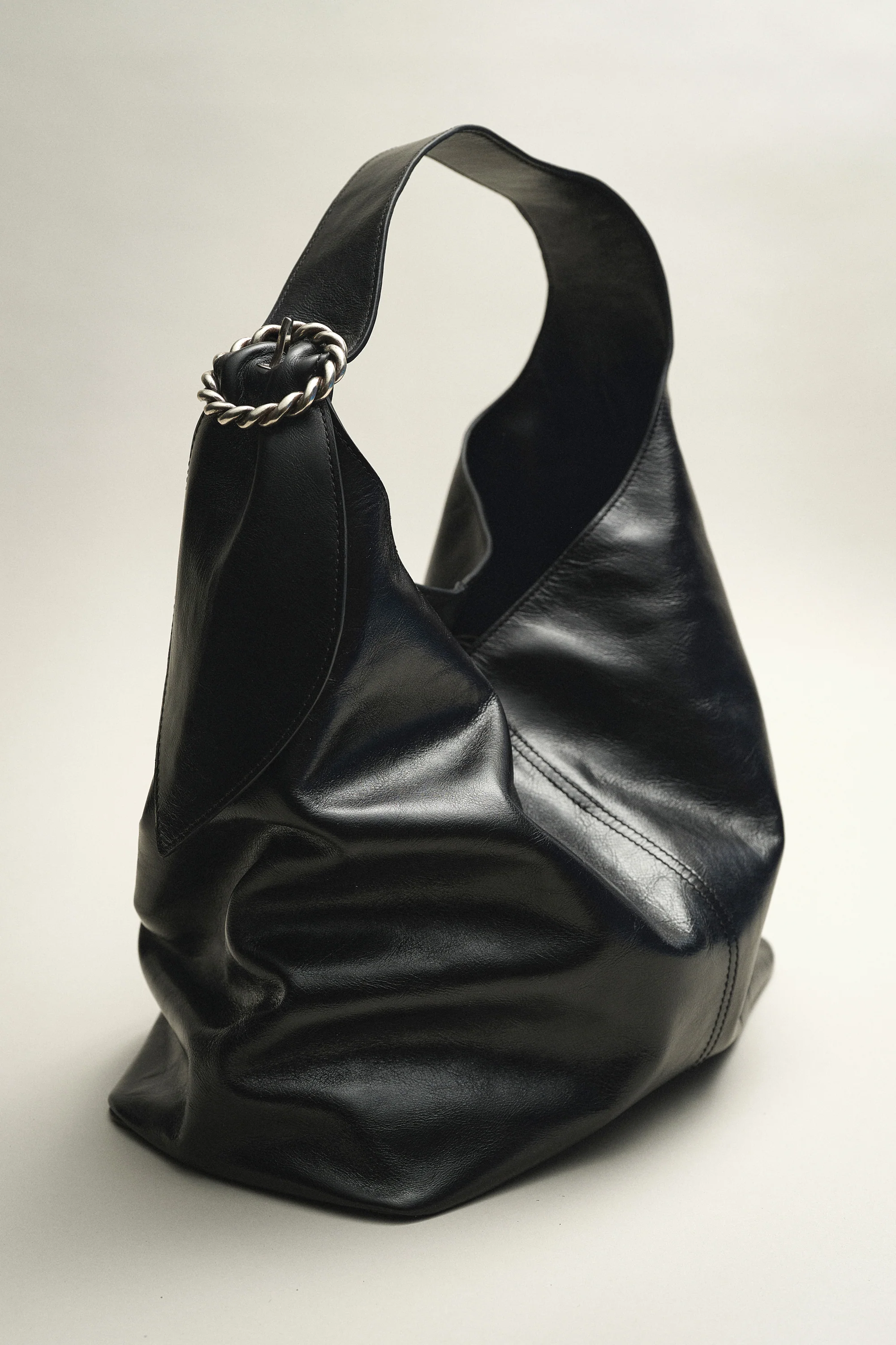 SAC GABRIEL EN CUIR NOIR - Image 3