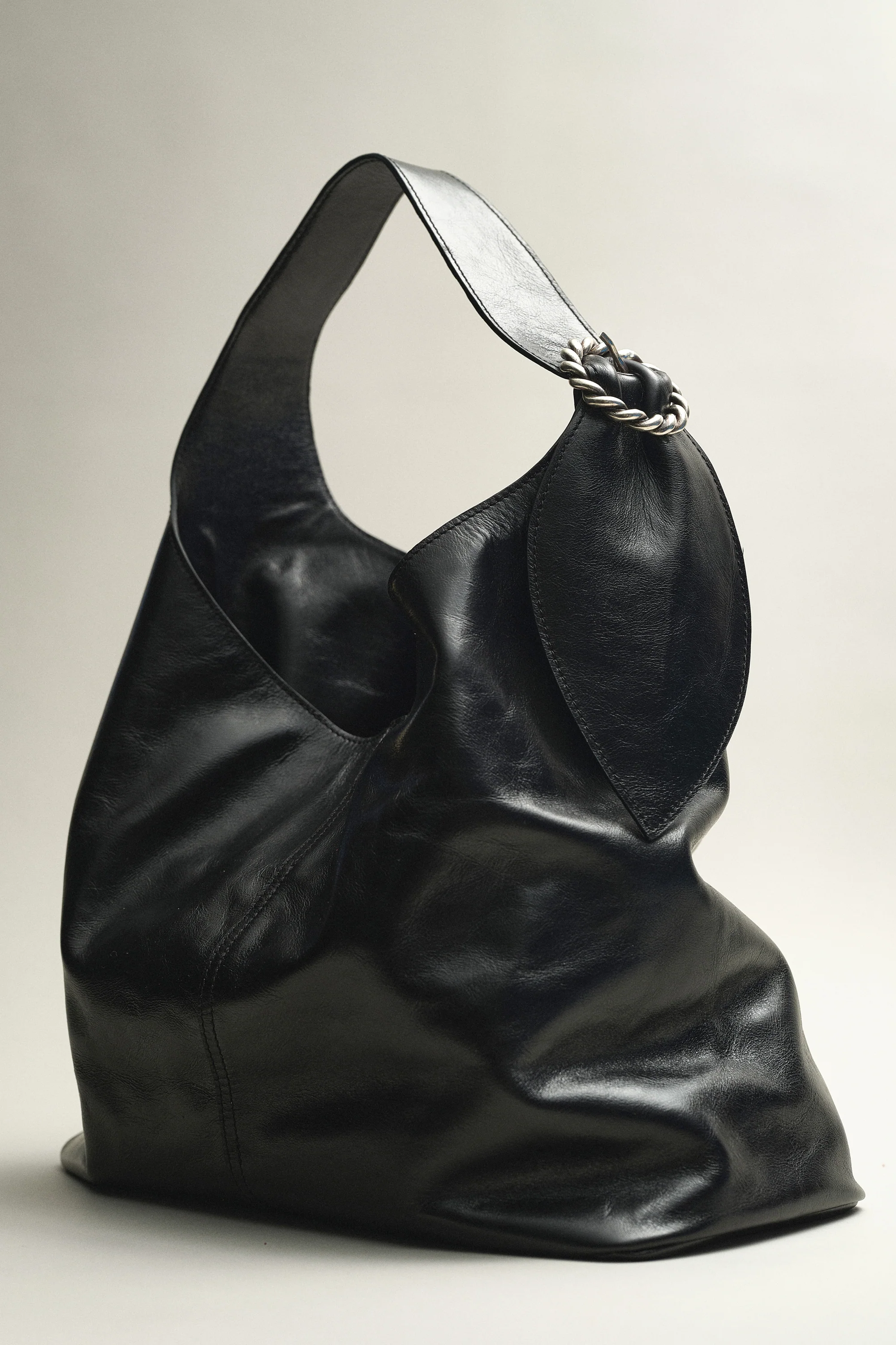 SAC GABRIEL EN CUIR NOIR - Image 7