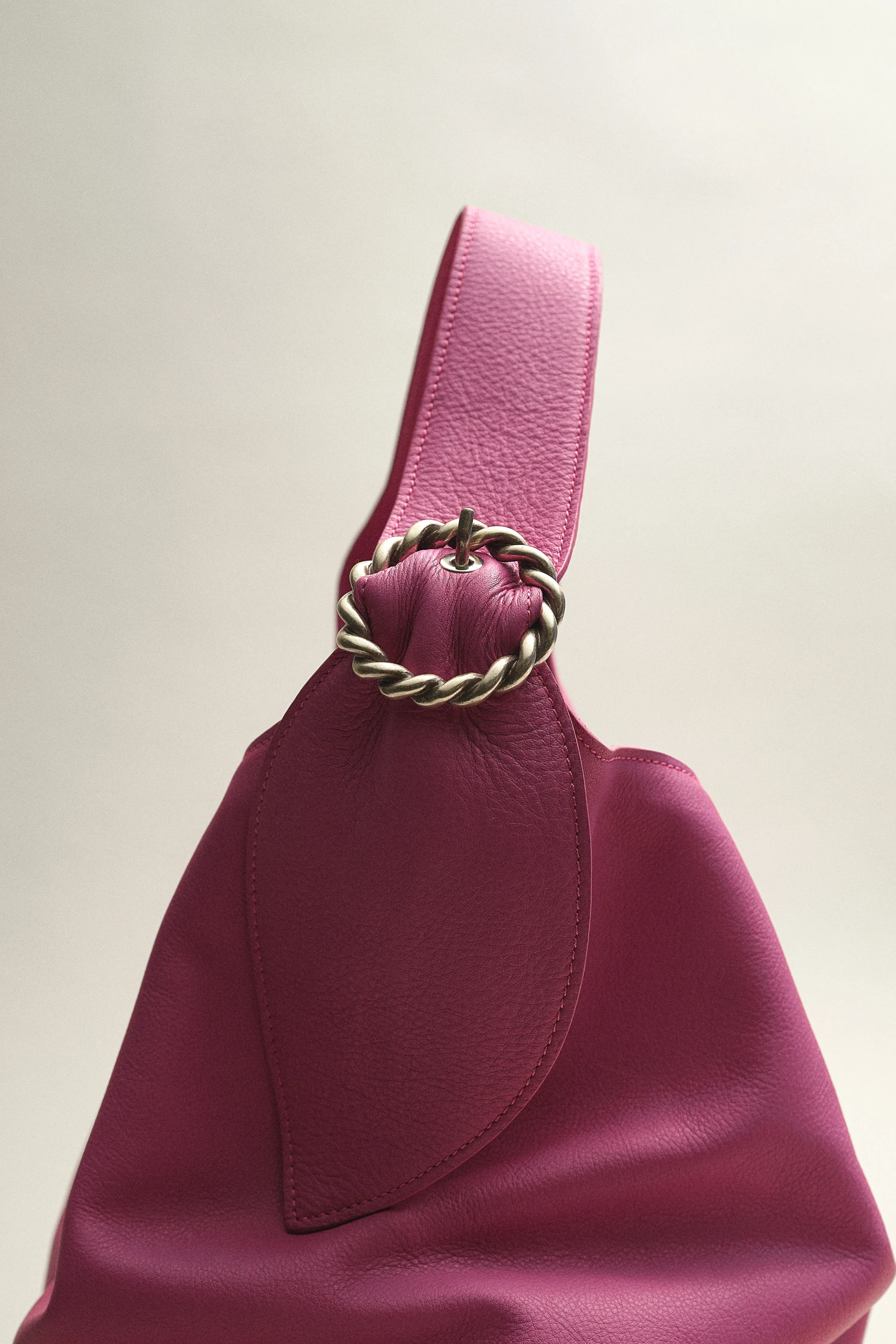 SAC GABRIEL EN CUIR ROSE - Image 5