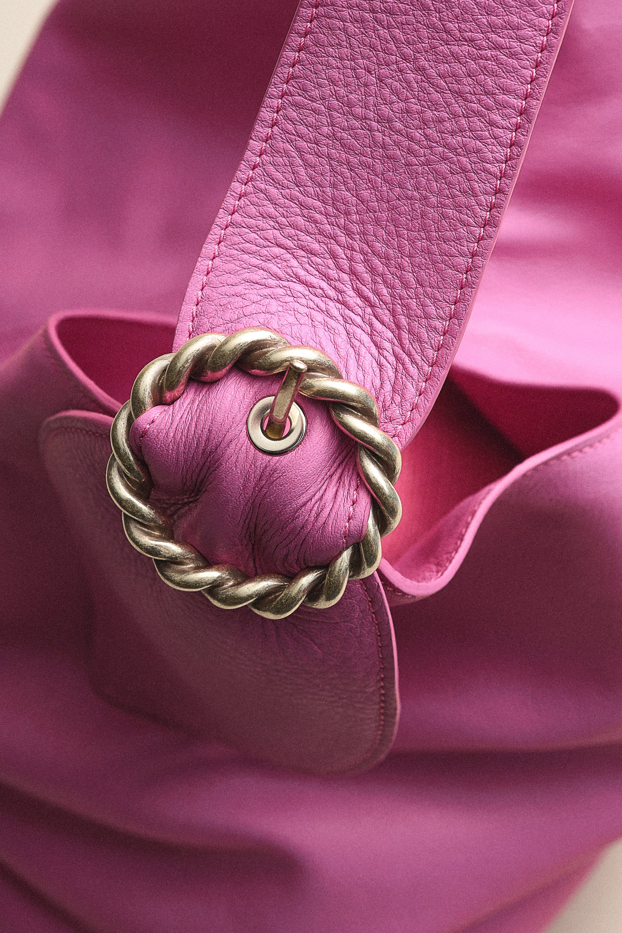 SAC GABRIEL EN CUIR ROSE - Image 6