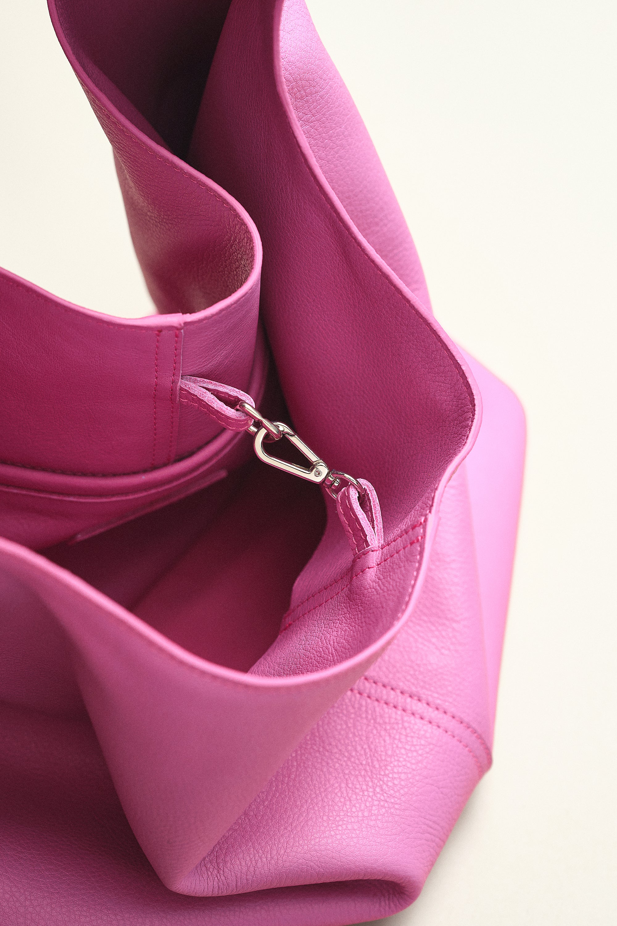 SAC GABRIEL EN CUIR ROSE - Image 7