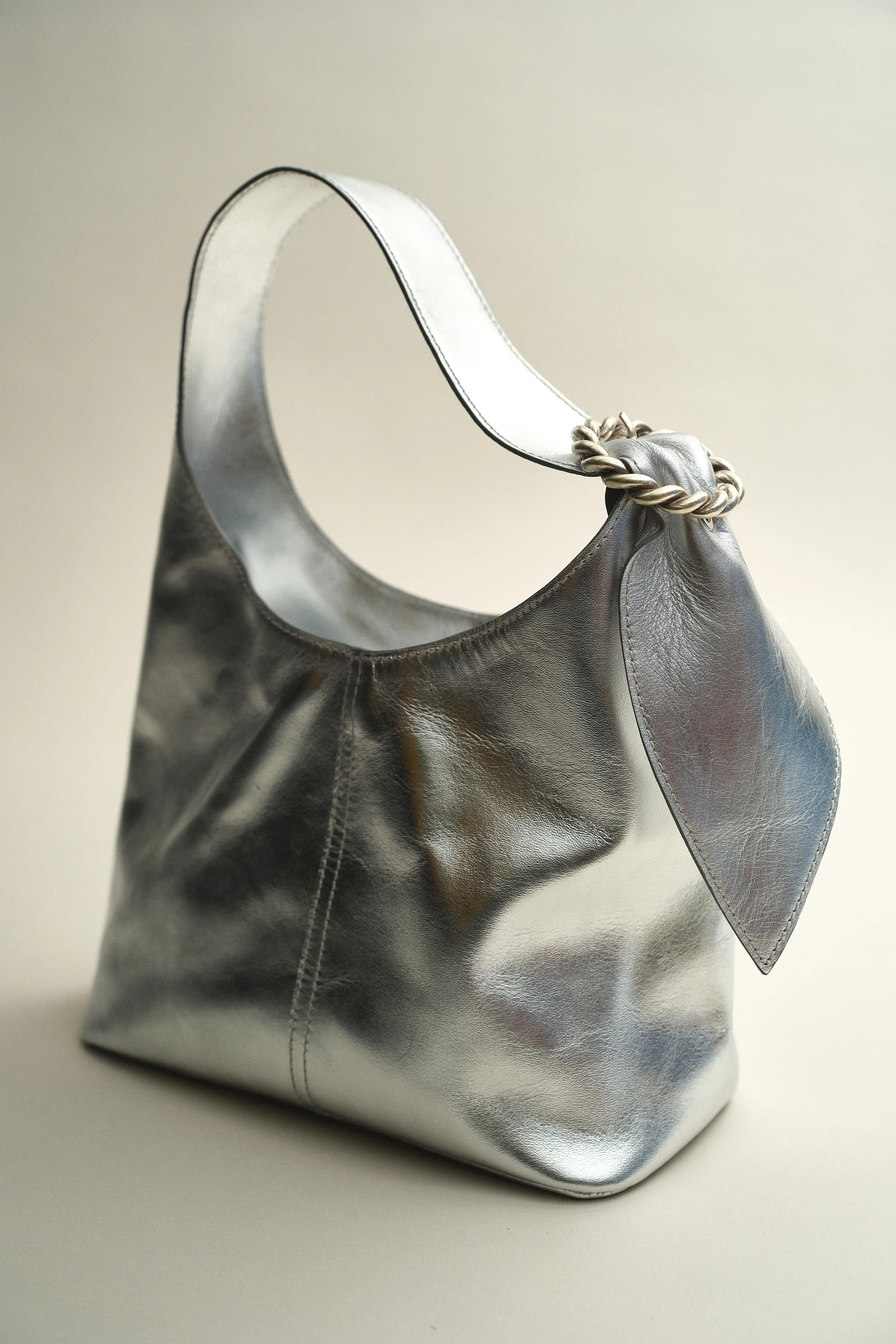 SAC GABY EN CUIR ARGENTE - Image 5