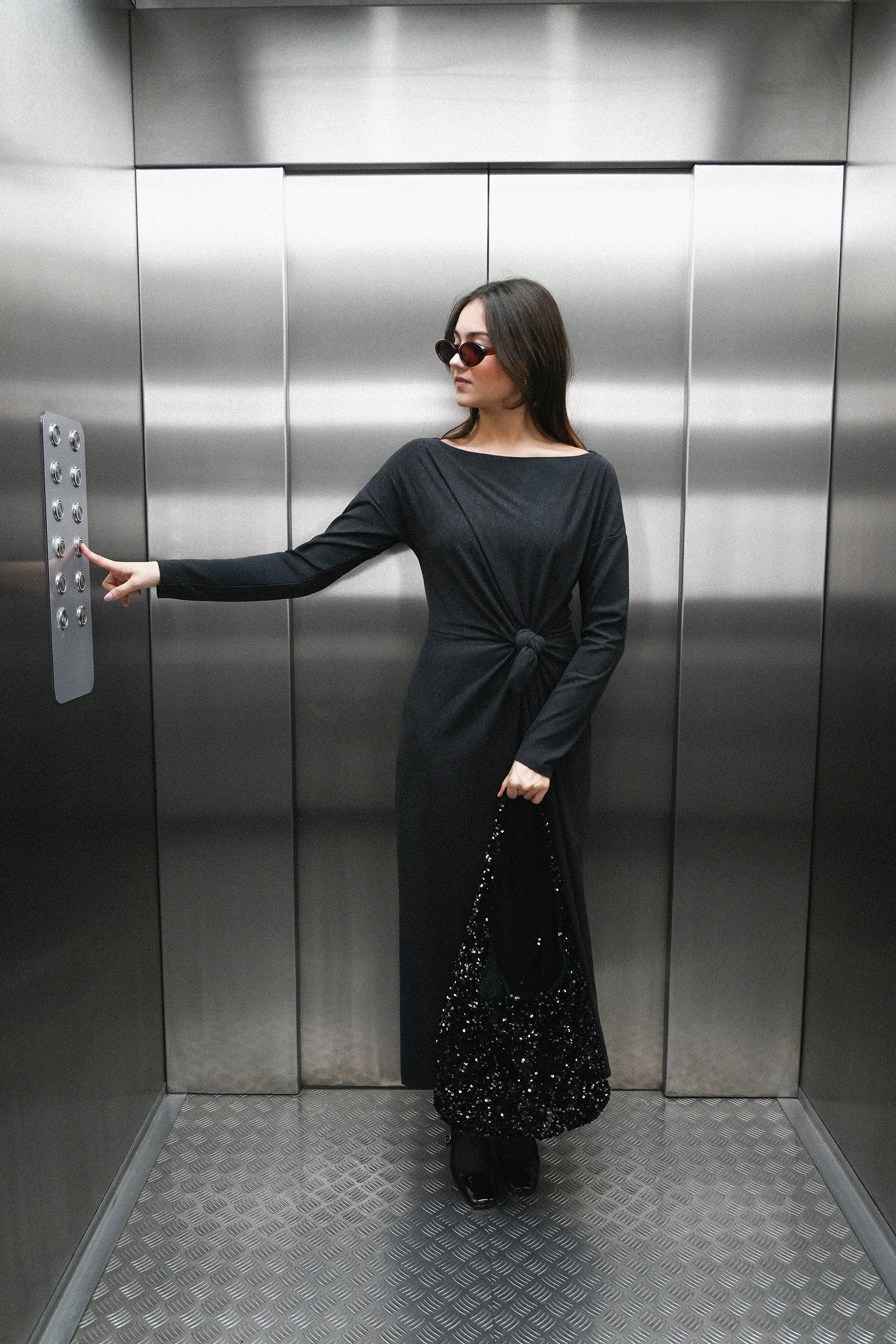 SAC GISELE SEQUINS NOIR - Image 4