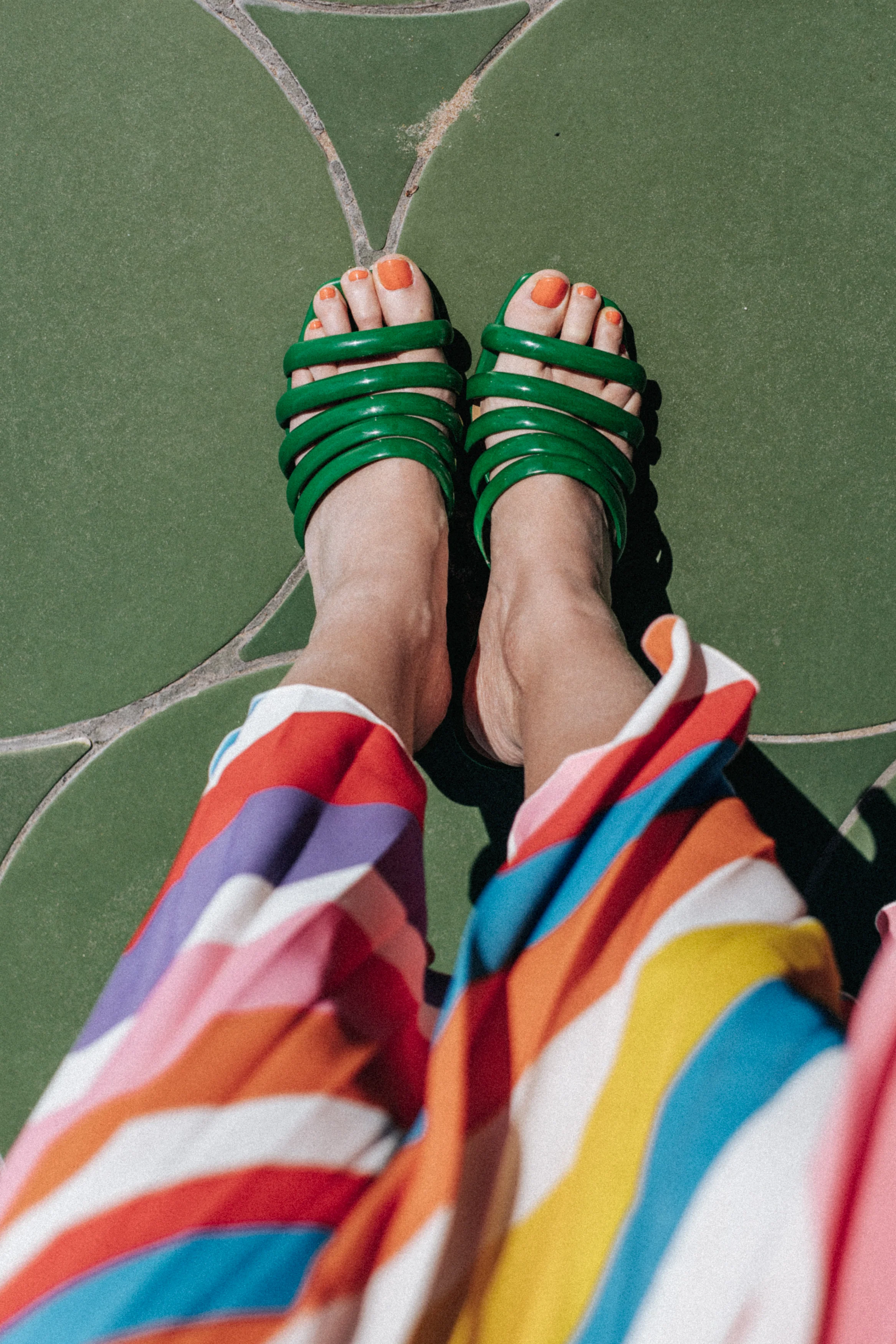 SANDALES GALLIA VERNIS SUPER GREEN - Image 5